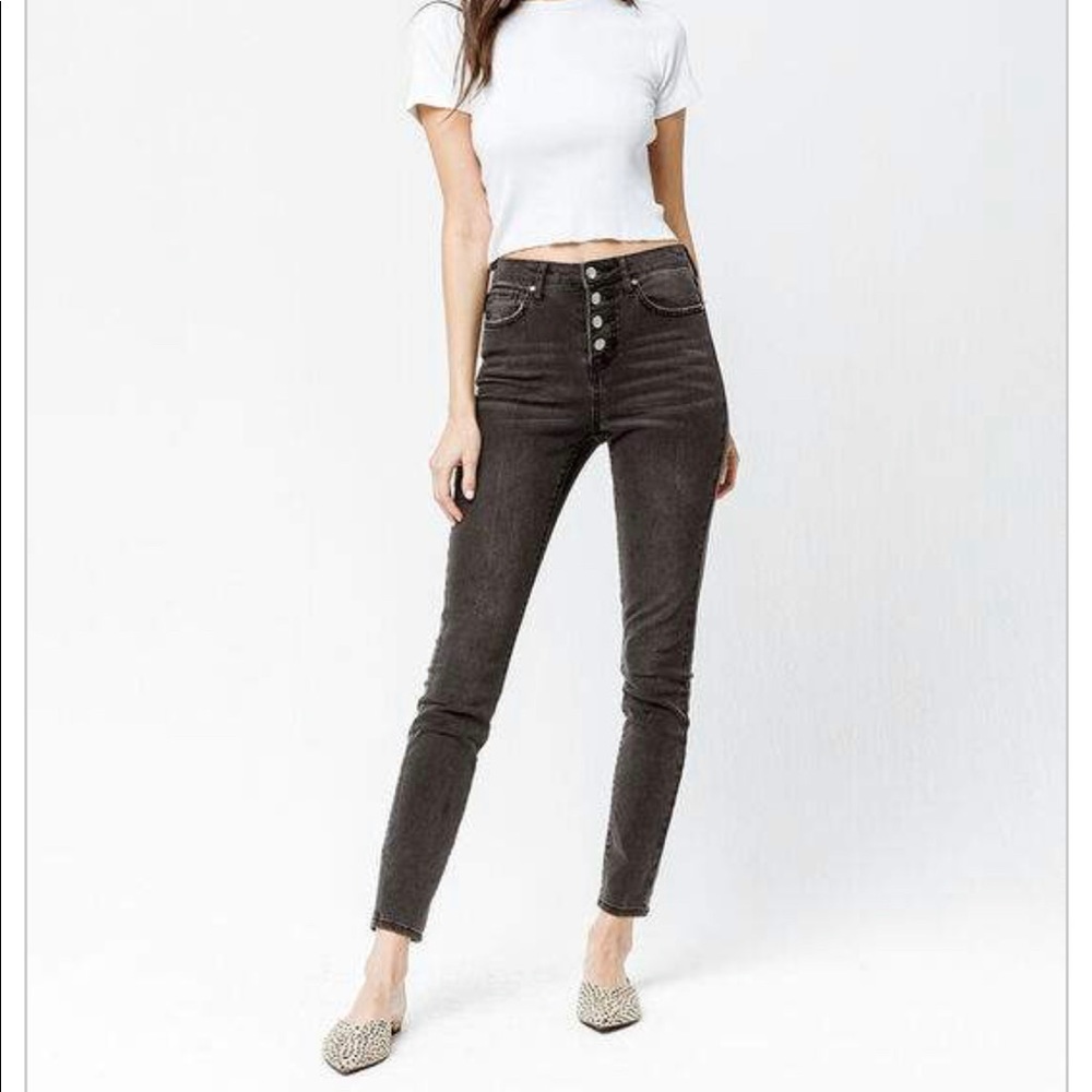 Exposed Button High Rise Crop Jeans, size 24